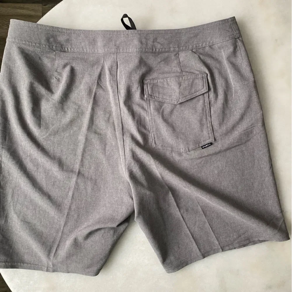 MENS ONEILL SWIM TRUNKS SIZE 36